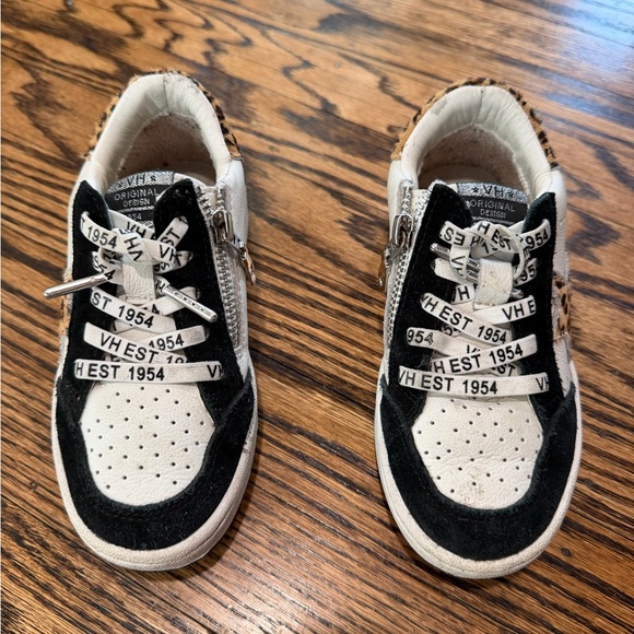 Vintage Havana Girl's Bailey Star Sneakers - Black, White, and Leopard, Size 12 - Picture 6 of 14